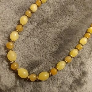 19" Adventurine and Citrine Stone necklace.